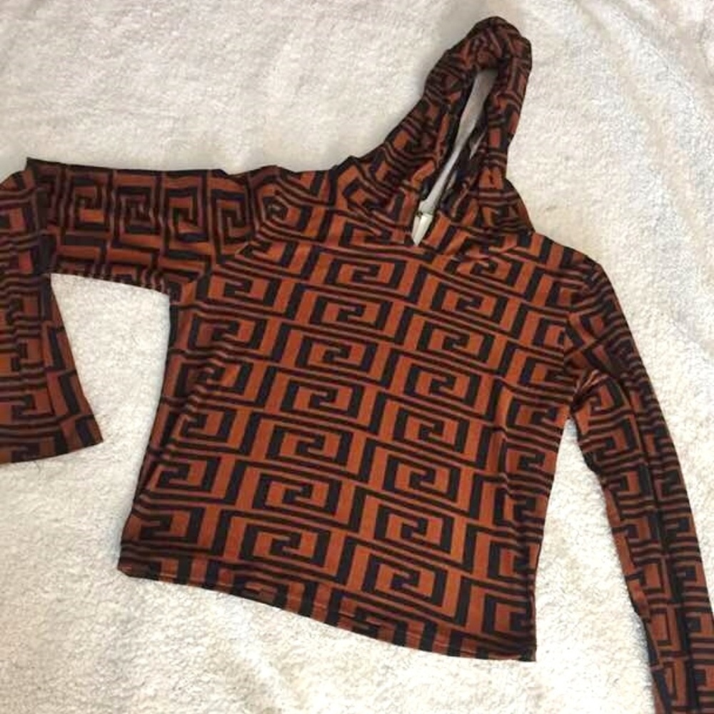 Cute ladies cropped hoodie top